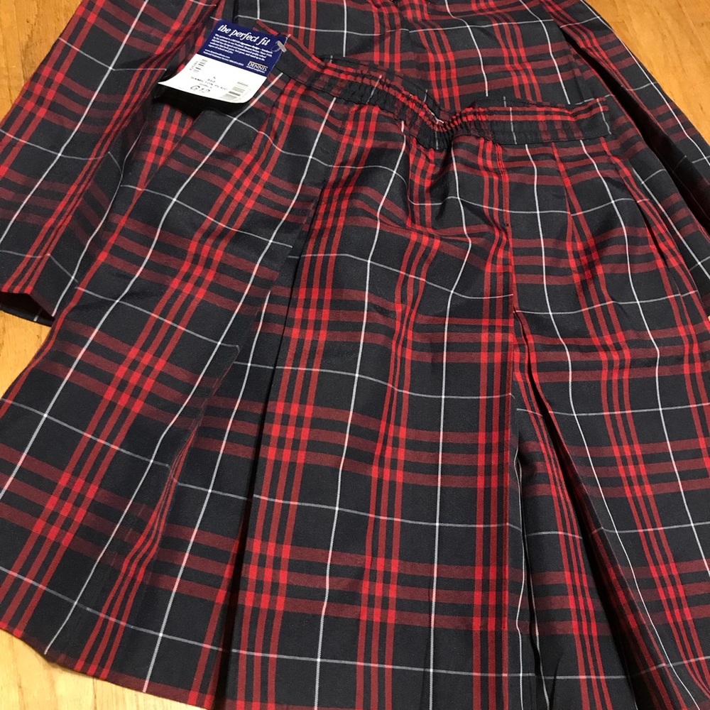 Uniform skirts